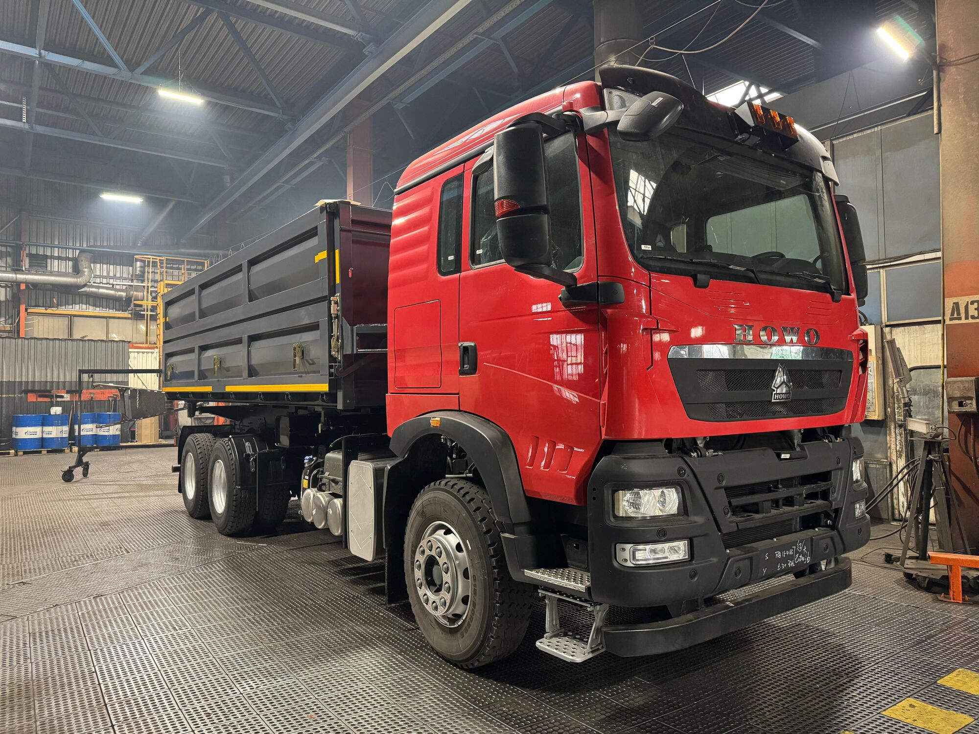 Самосвал HOWO T5G-X